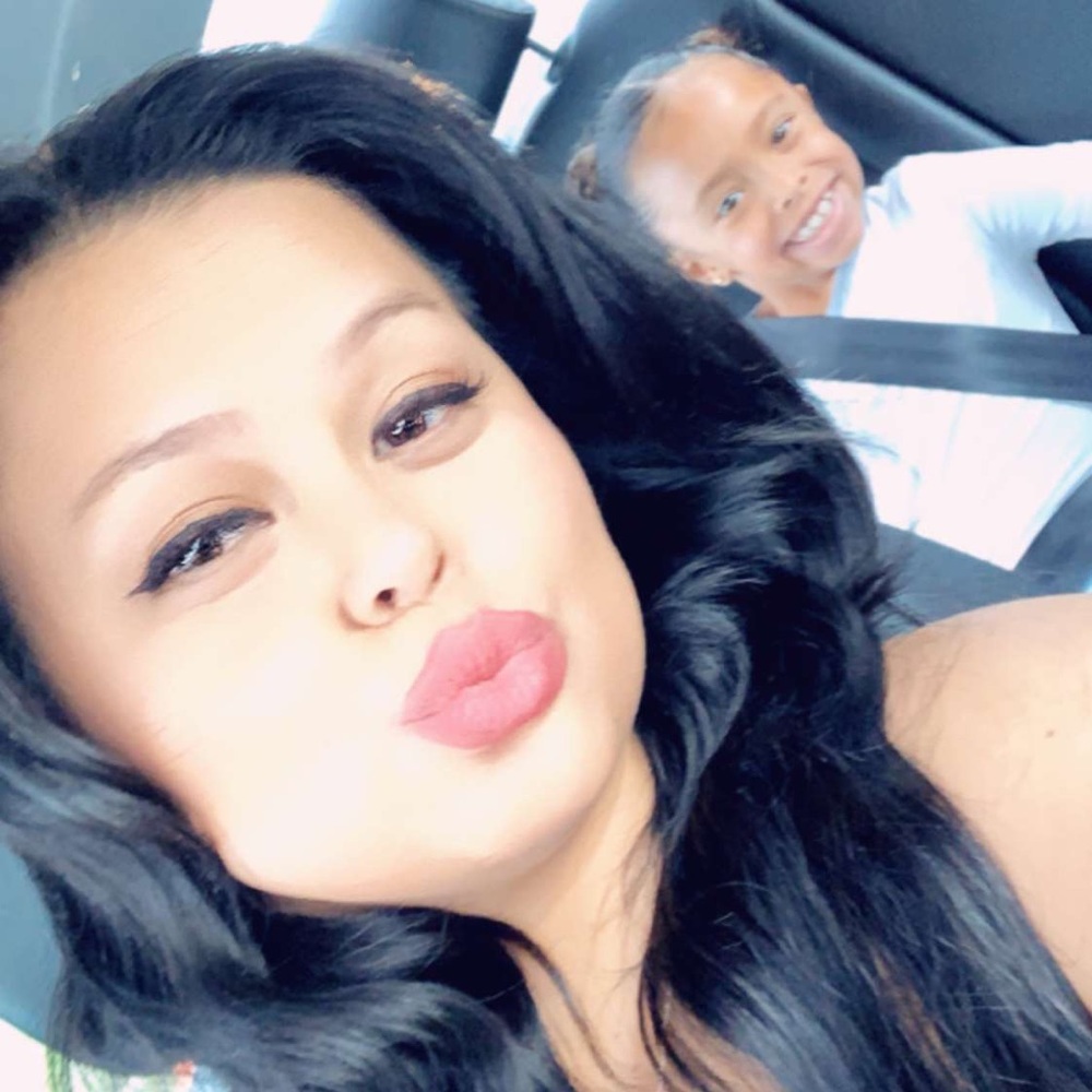 Meet your Posher, Isabel